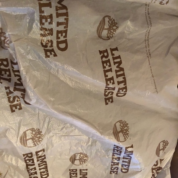 Timberlands - Picture 3 of 8